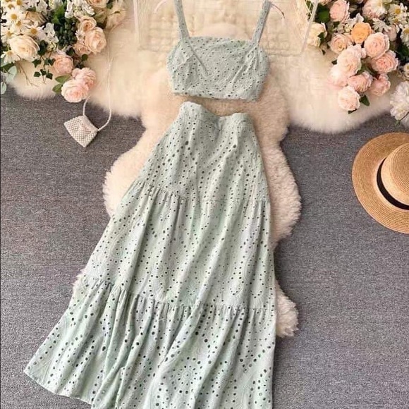 Mix clothing - Picture 7 of 16